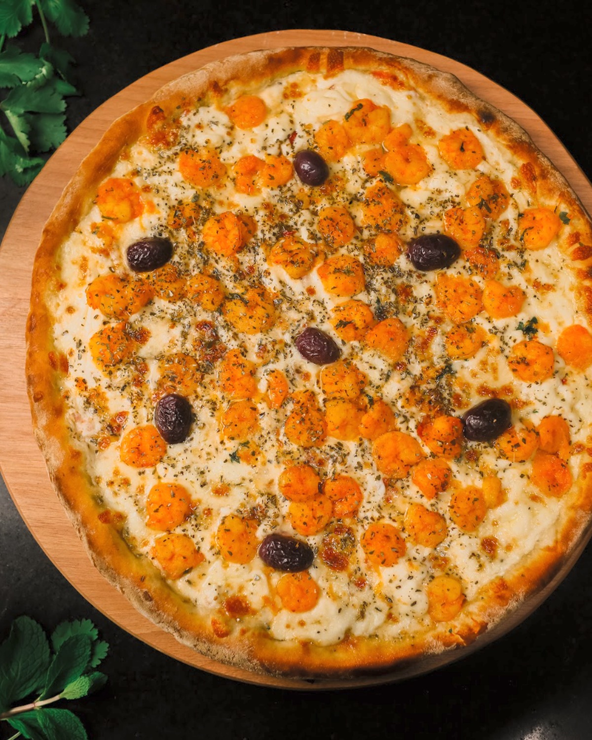 Pizza artesanal com cobertura especial